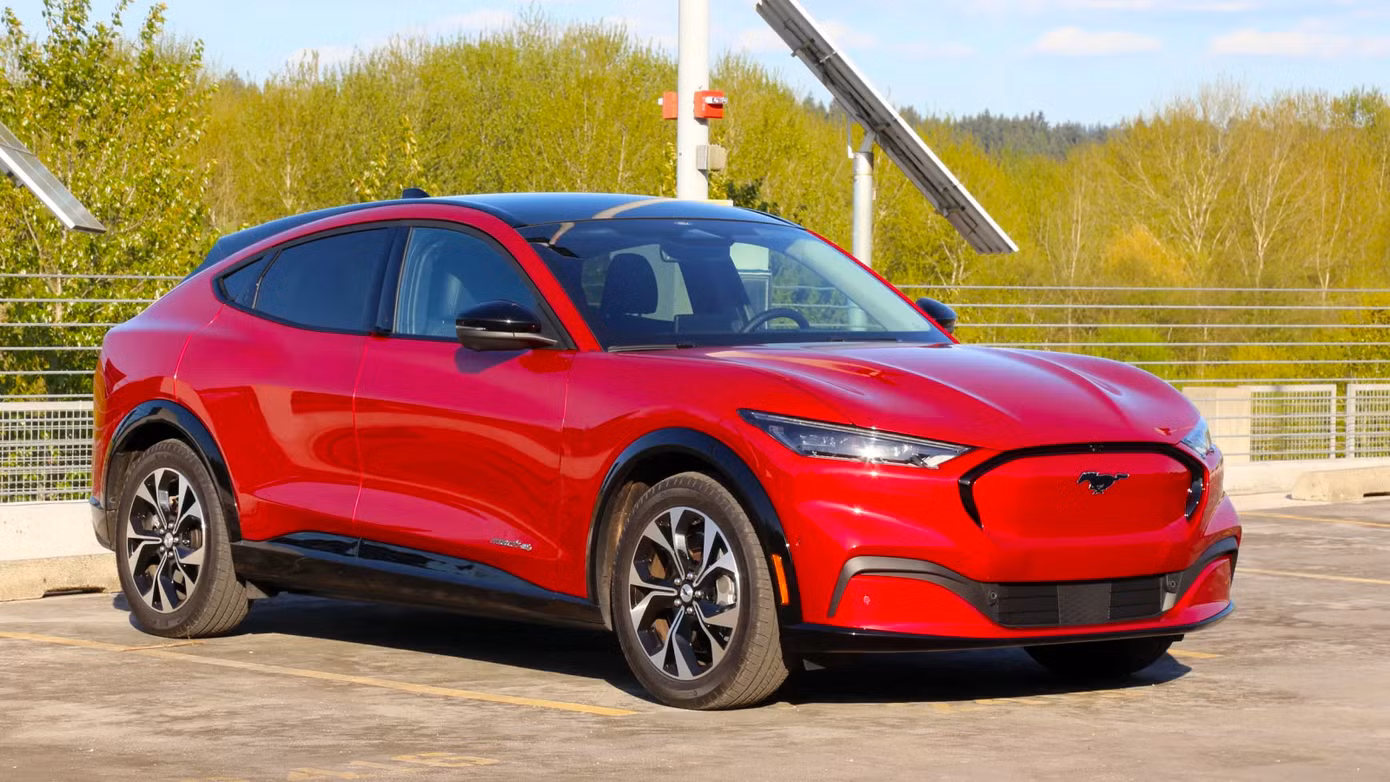 Xe SUV điện Ford Mustang Mach-E.