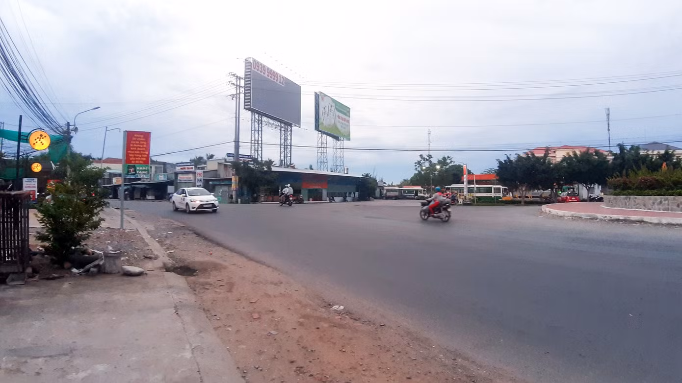 Bị tài xế phản ứng, Trạm BOT T2 chưa định được ngày thu phí trở lại ảnh 3