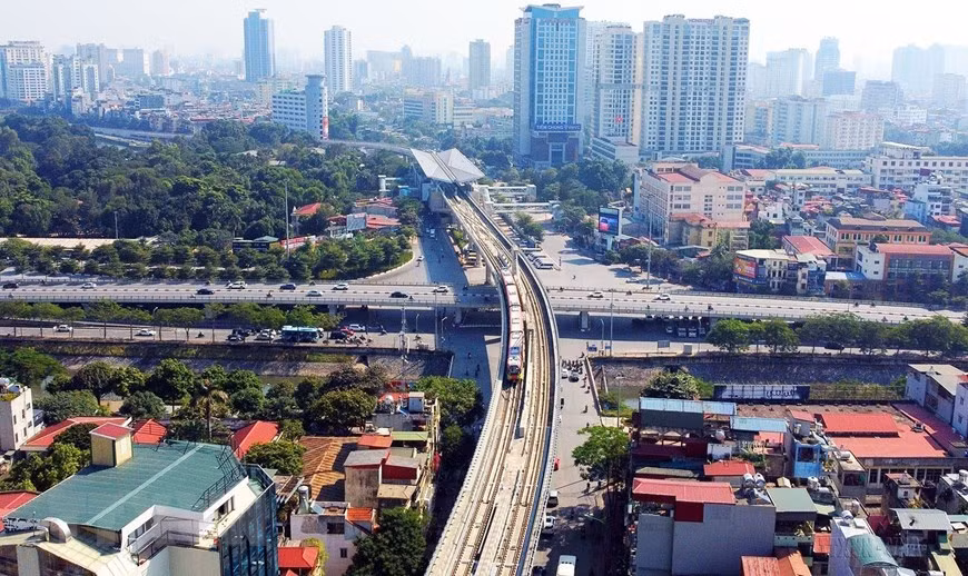 Dự án tuyến đường sắt đô thị số 3 (Nhổn-ga Hà Nội) vay vốn ODA của Ngân hàng Phát triển châu Á (ADB), Cơ quan Phát triển Pháp (AFD), Ngân hàng đầu tư châu Âu (EIB) và Chính phủ Pháp (DGT), được công ty Systra của Pháp tư vấn thiết kế. (Ảnh: Huy Hùng/TTXVN) Dự án tuyến đường sắt đô thị số 3 (Nhổn-ga Hà Nội) vay vốn ODA của Ngân hàng Phát triển châu Á (ADB), Cơ quan Phát triển Pháp (AFD), Ngân hàng đầu tư châu Âu (EIB) và Chính phủ Pháp (DGT), được công ty Systra của Pháp tư vấn thiết kế. (Ảnh: Huy Hùng/TTXVN)