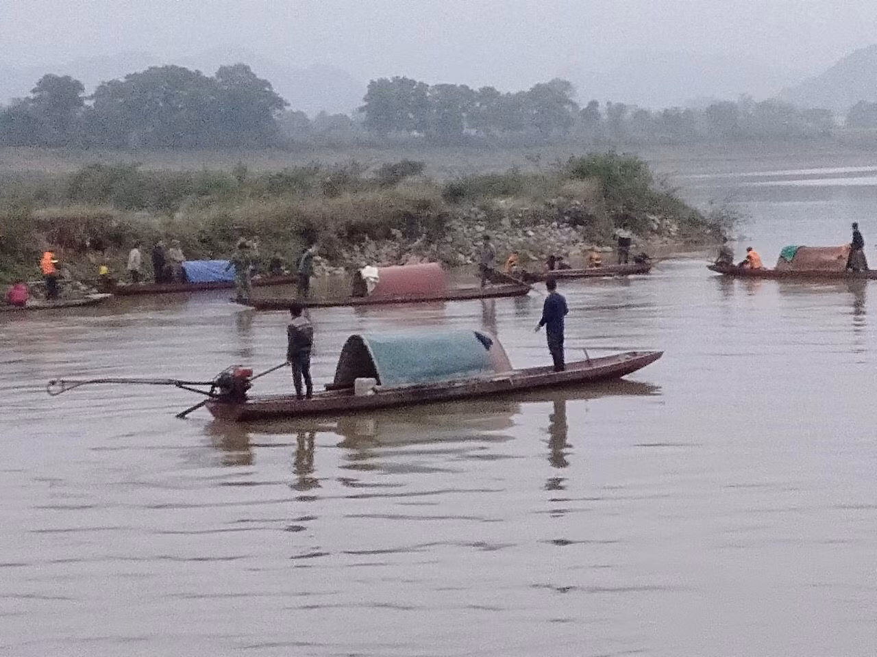 Hai vợ chồng đi đánh cá bị đuối nước thương tâm ảnh 1