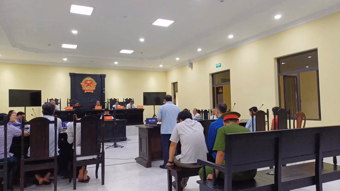 'Đại gia' điện gió Tô Hoài Dân bật khóc khi nói lời sau cùng.