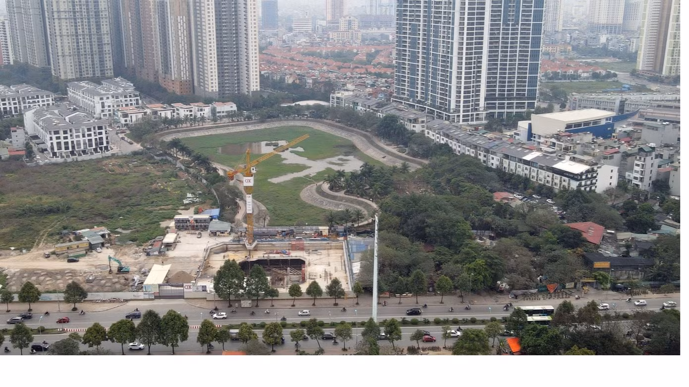 HoREA kiến nghị bổ sung quy định chủ đầu tư dự án xây dựng nhà ở thương mại có nghĩa vụ nộp thêm vào ngân sách nhà nước một khoản tiền bằng 20% tiền sử dụng đất của dự án được cơ quan nhà nước có thẩm quyền phê duyệt để phát triển NƠXH của địa phương. Ảnh minh họa.