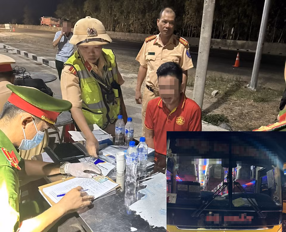 Lực lượng chức năng lập biên bản tài xế vi phạm.