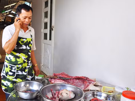 Liên tục nghe đặt hàng