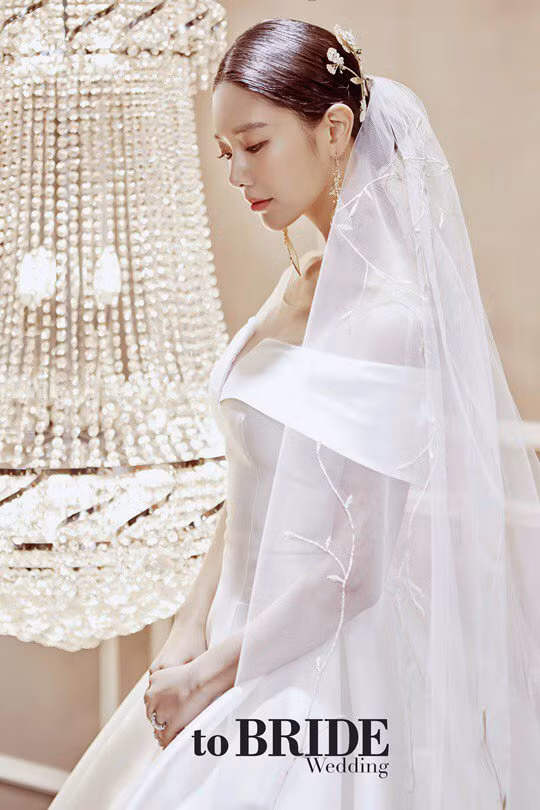 ‘Búp bê gợi cảm’ xứ Hàn Clara tung ảnh cưới sau bê bối tình dục ảnh 5