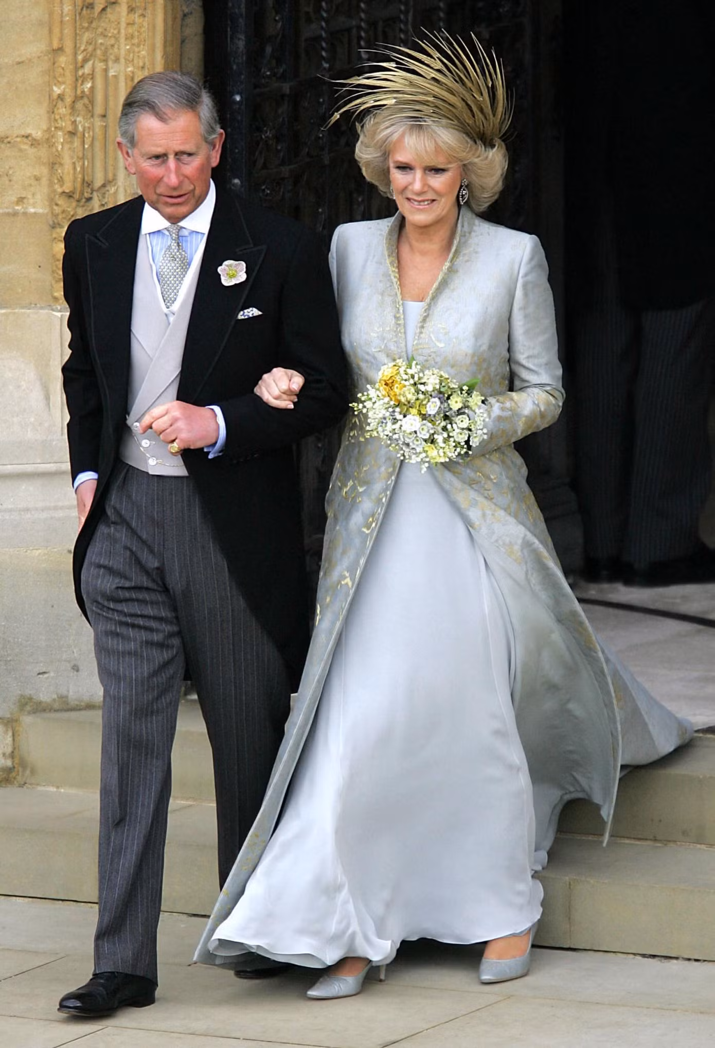 Hoàng hậu Camilla mặc 2 chiếc váy cưới trong hôn lễ vào năm 2005. Ảnh: Reuters/Getty Images.