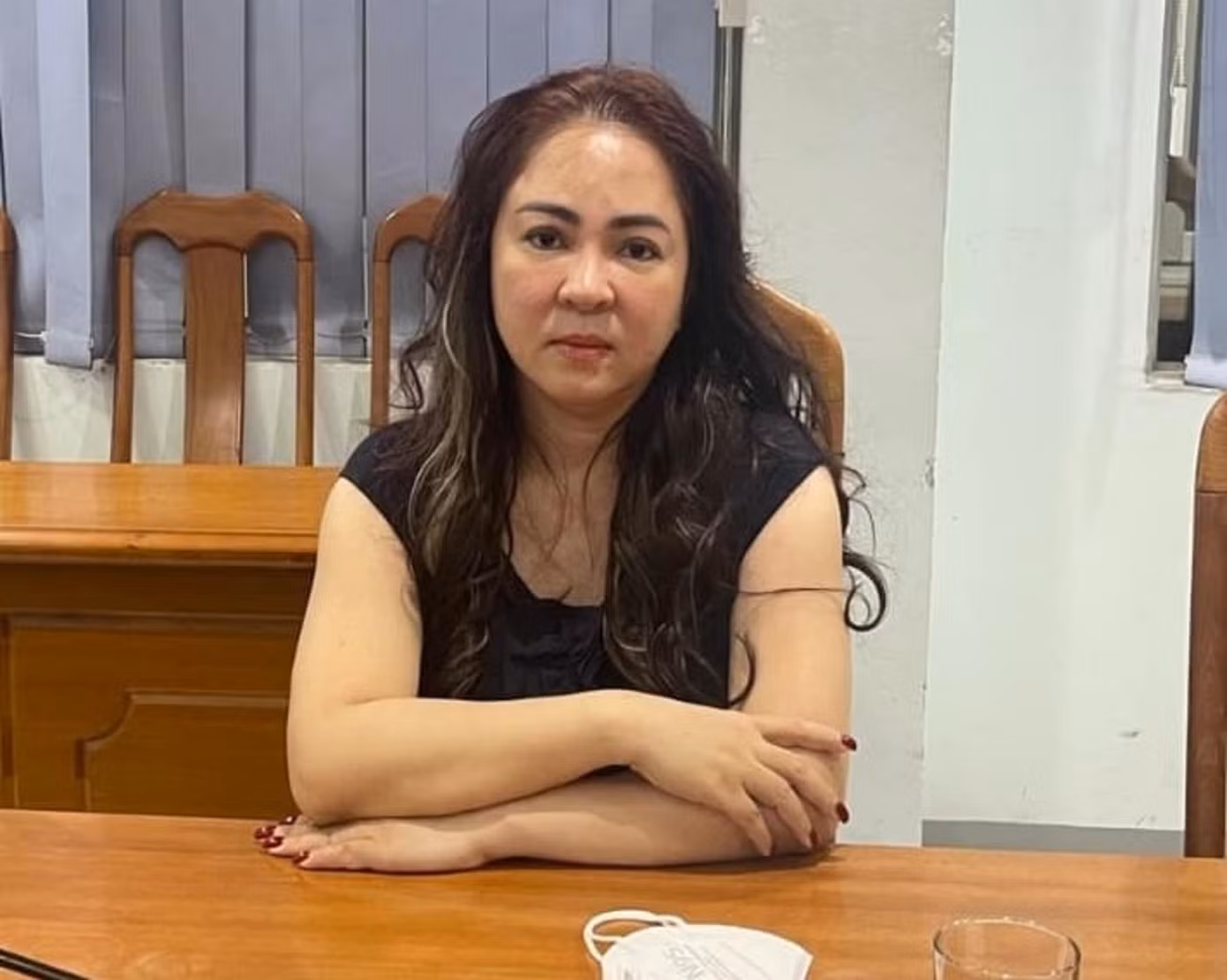 Bà Nguyễn Phương Hằng tại Cơ quan điều tra. Ảnh: C.A