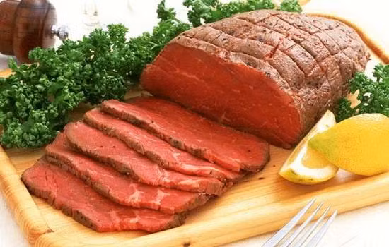 Vì sao không nên ăn thịt bò vào buổi tối? ảnh 1