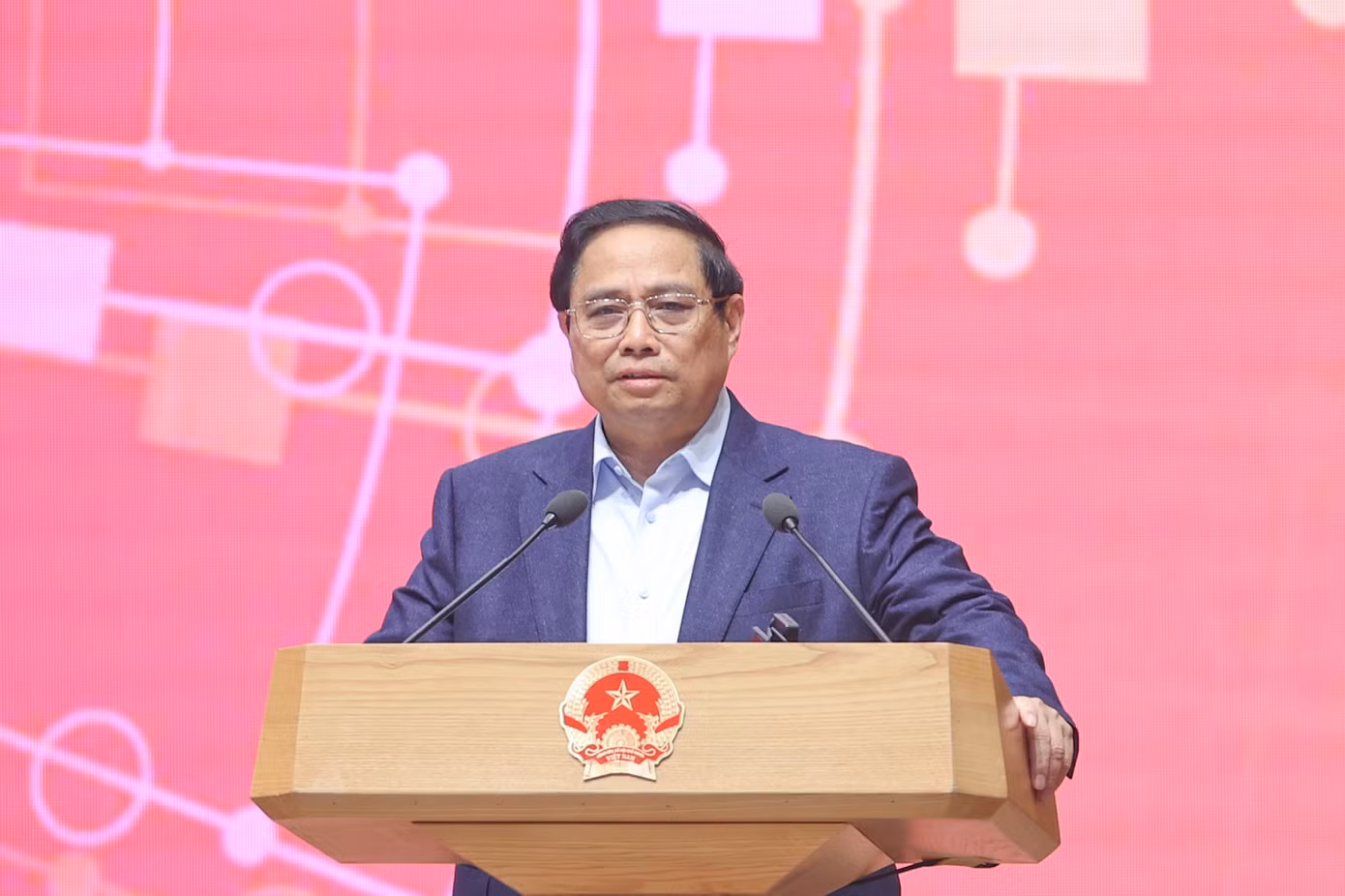Thủ tướng Phạm Minh Chính phát biểu tại hội nghị. Ảnh: Nhật Bắc