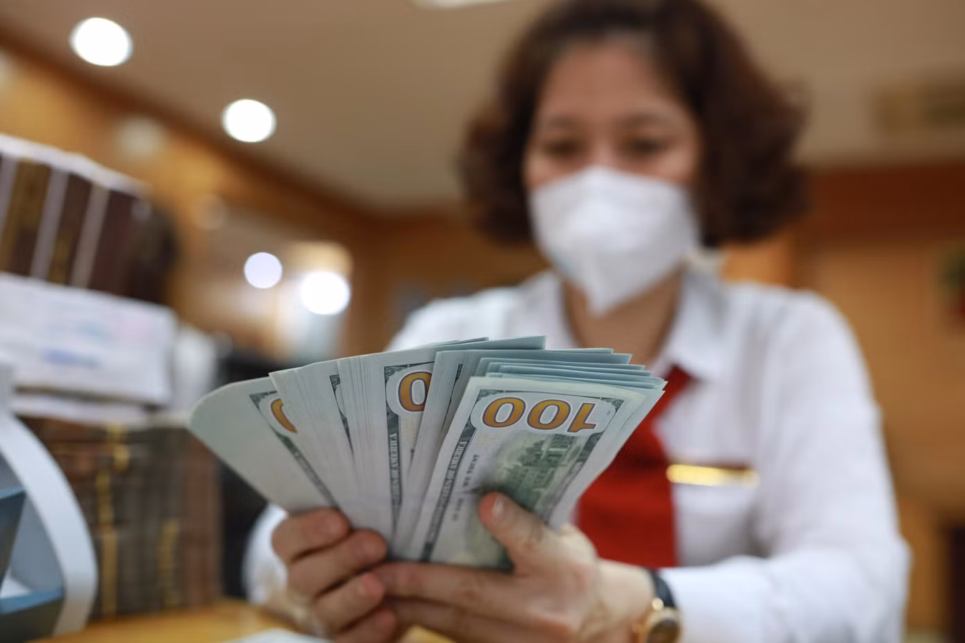 Giá USD tiếp tục lập đỉnh. Ảnh: Như Ý