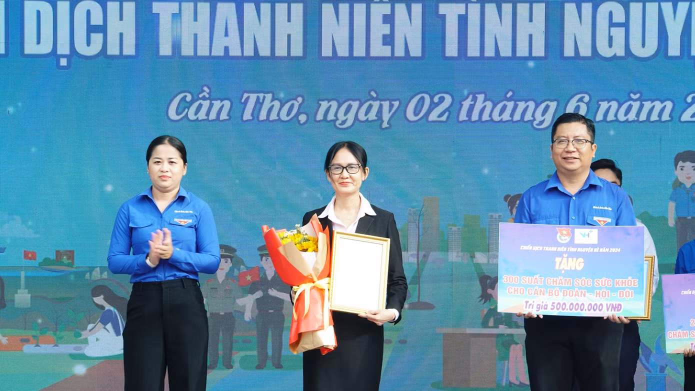 Thành Đoàn Cần Thơ ra quân chiến dịch thanh niên tình nguyện hè 2024. Ảnh: Hòa Hội Thành Đoàn Cần Thơ ra quân chiến dịch thanh niên tình nguyện hè 2024. Ảnh: Hòa Hội