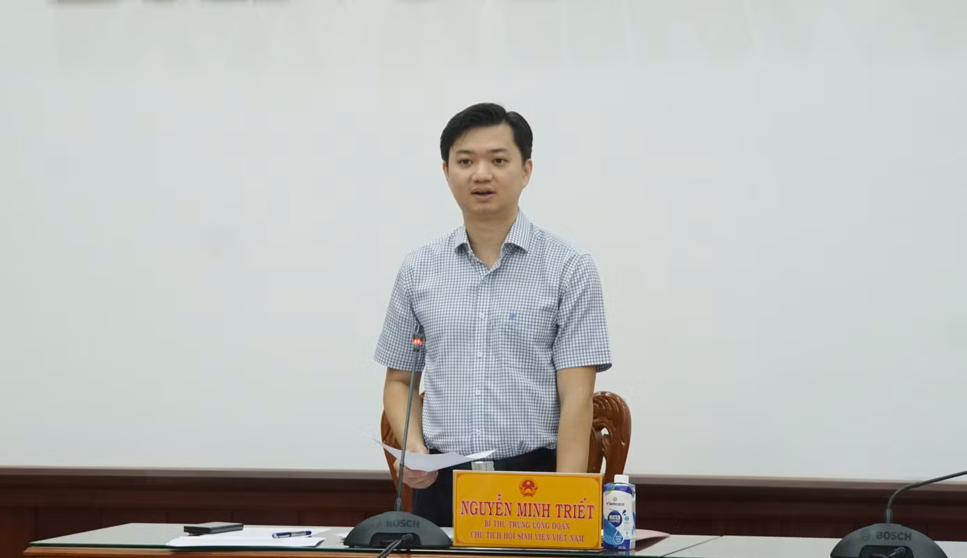 Anh Nguyễn Minh Triết - Bí thư T.Ư Đoàn, Chủ tịch T.Ư Hội Sinh viên Việt Nam phát biểu tại buổi làm việc. Ảnh: Hòa Hội