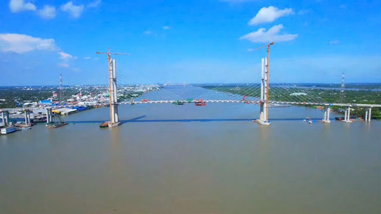 Cầu Rạch Miễu 2 đang đẩy nhanh tiến độ hoàn thành phục vụ người dân vào dịp lễ 2/9.