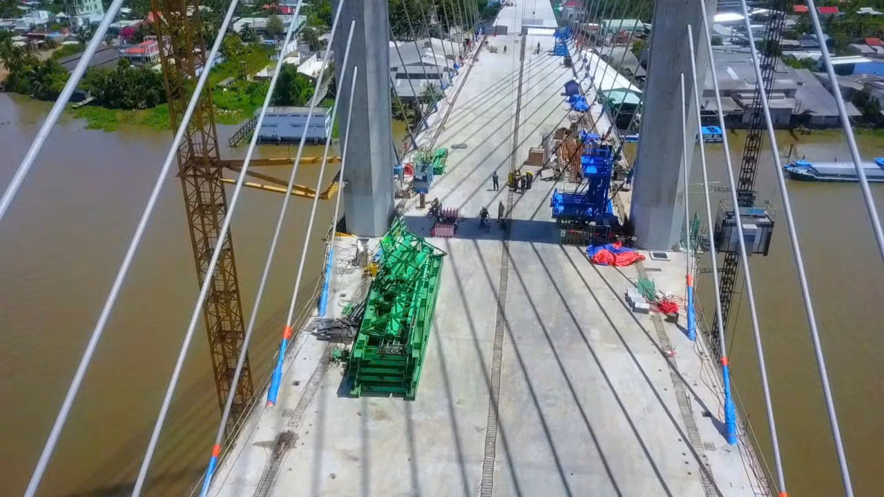 Dự kiến ngày 30/6 sẽ hoàn thành toàn bộ 5/5 cầu trên tuyến và cơ bản hoàn thành phần đường dẫn.