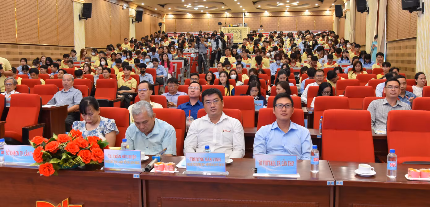 Quang cảnh hội thảo. Ảnh: Hòa Hội.