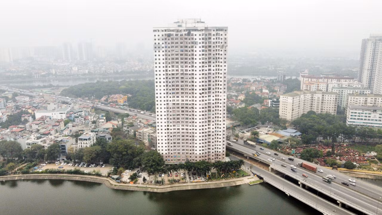 Dự án VP6 Linh Đàm nằm ở vị trí đắc địa, ngay cạnh Hồ Linh Đàm (phường Hoàng Liệt, quận Hoàng Mai, Hà Nội).