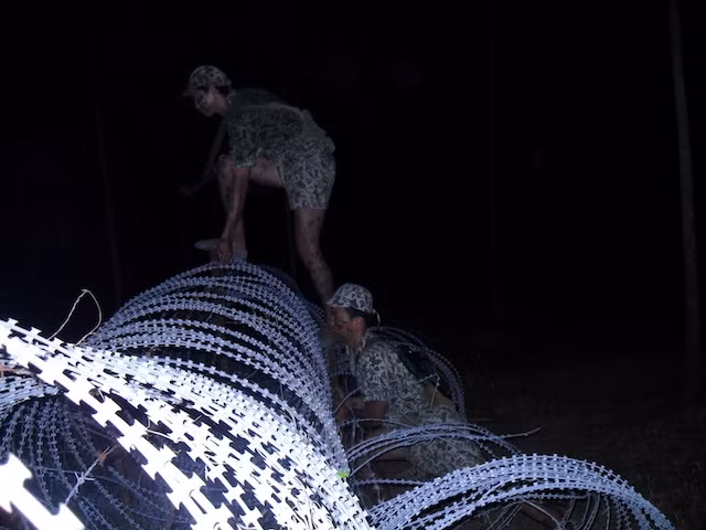 Theo chân bộ đội đặc công 'luồn sâu, đánh hiểm' ảnh 5