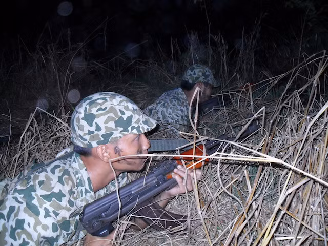 Theo chân bộ đội đặc công 'luồn sâu, đánh hiểm' ảnh 7