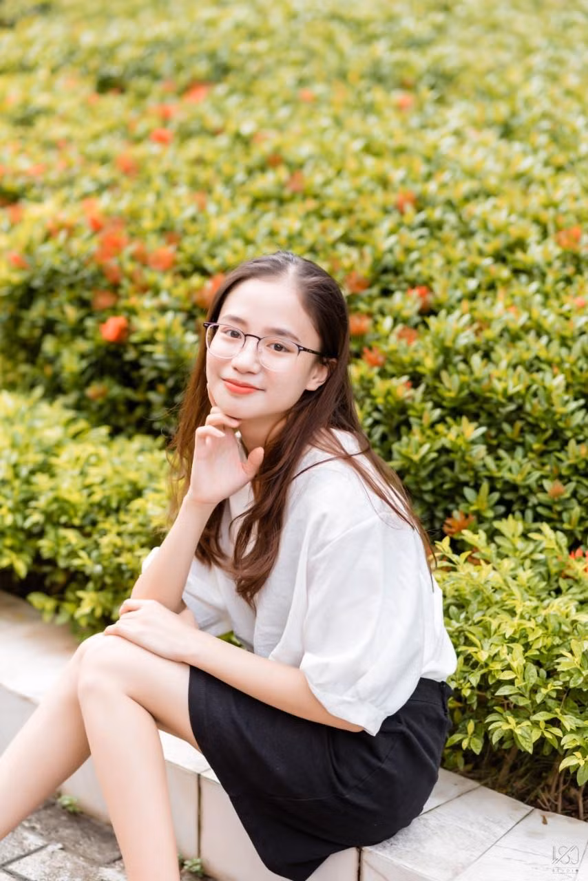 Hồng Huế được học tập tại trường, được tiếp xúc với đa dạng các hoạt động tình nguyện.