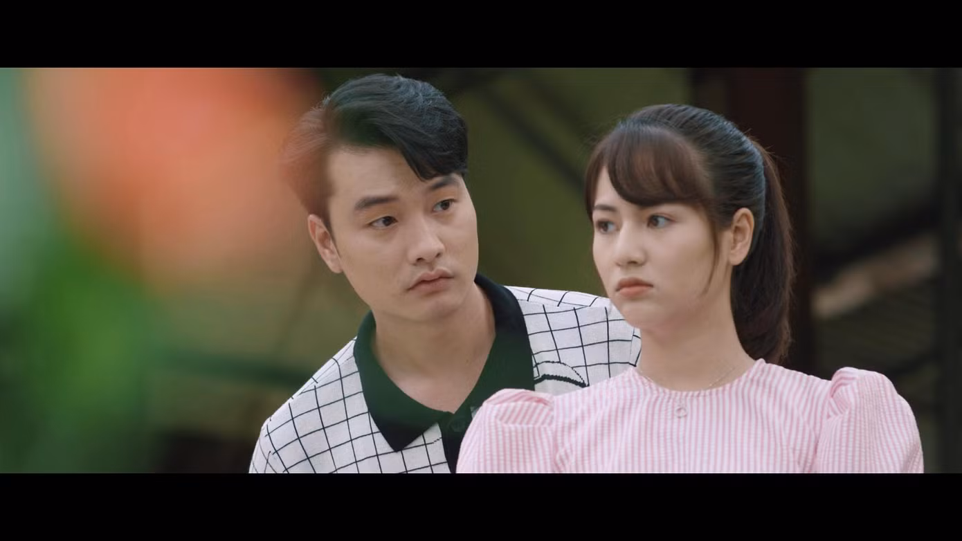 Phan và Linh do 2 diễn viên trẻ Trọng Lân và Việt Hoa thủ vai.