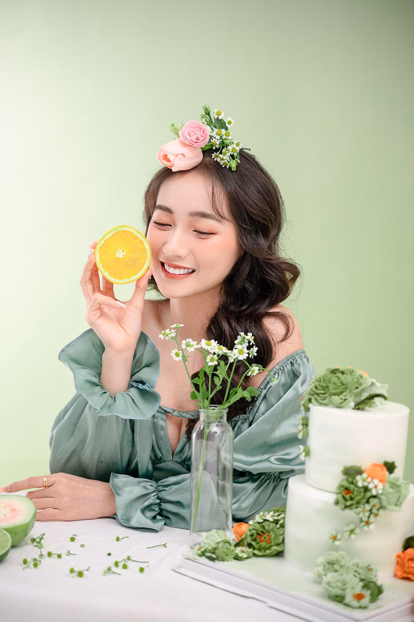 Gây ấn tượng bởi nét đẹp mong manh, nhẹ nhàng, 9X đang không ngừng ngày càng hoàn thiện bản thân, xây dựng hình ảnh.