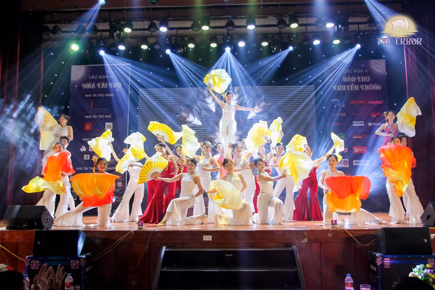 Tiết mục mở màn mãn nhãn của Halloween 2022.