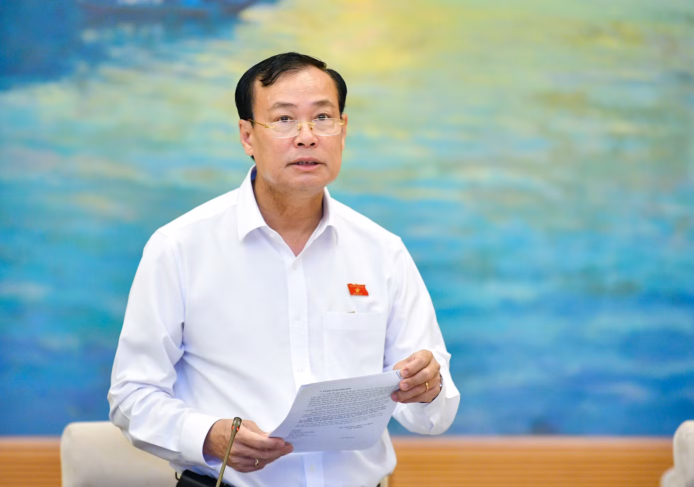 Chủ nhiệm Ủy ban Quốc phòng và An ninh Lê Tấn Tới tại phiên họp.