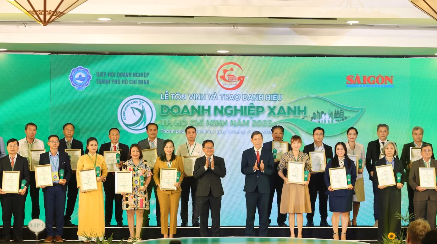 Lần đầu tiên, TPHCM trao giải doanh nghiệp xanh.