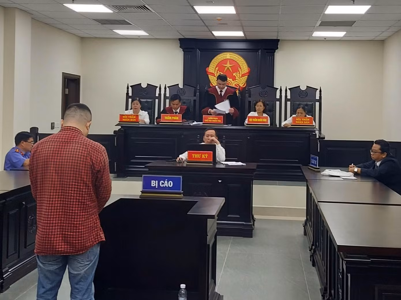 HĐXX tuyên án bị cáo.
