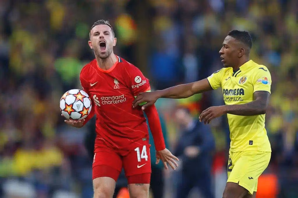 Villarreal chơi rất khó chịu, liên tục làm chùn bước các chân sút Liverpool ở hiệp 1