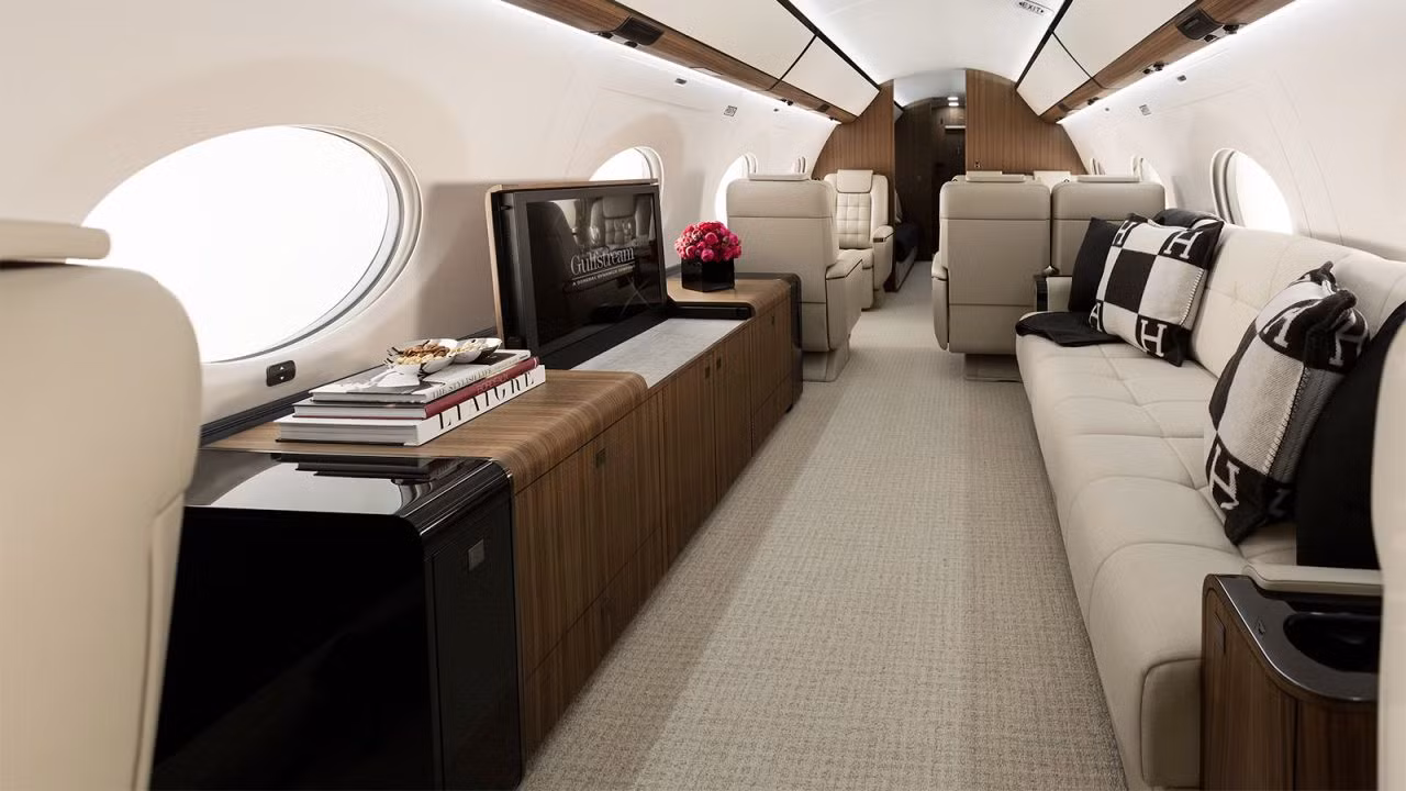 Khoang hành khách siêu hiện đại của G650
