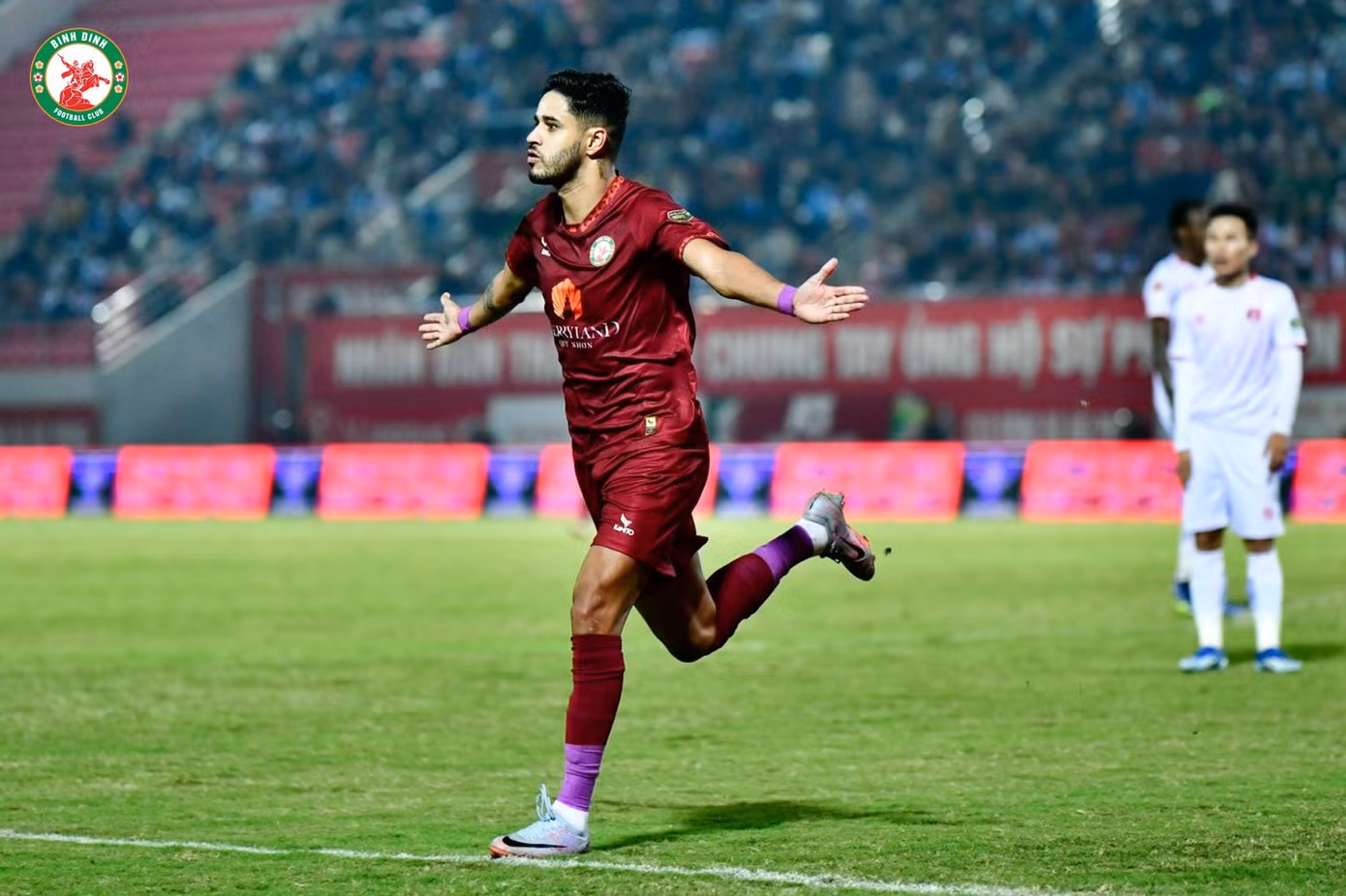 Leo Artur đã ghi 8 bàn ở mùa giải vừa qua