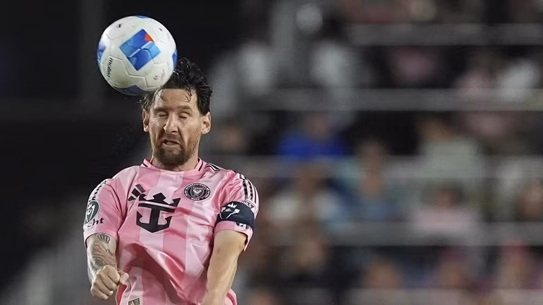 Messi vào sân từ phút 53