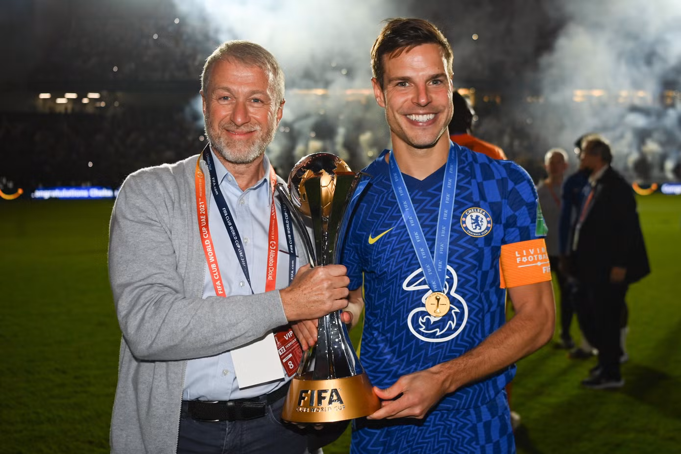 Sau những danh hiệu, tương lai của Chelsea đang trở nên mong manh