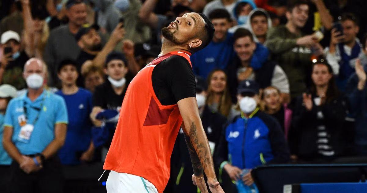 Kyrgios bắt chước động tác ăn mừng của Ronaldo