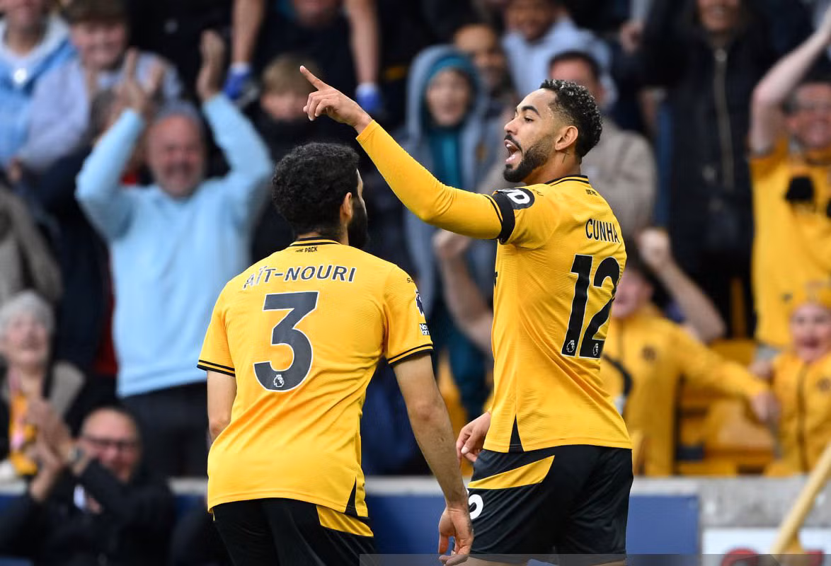 Wolves công không tệ nhưng thủ quá sơ hở khiến họ đang đứng ở nhóm nguy hiểm