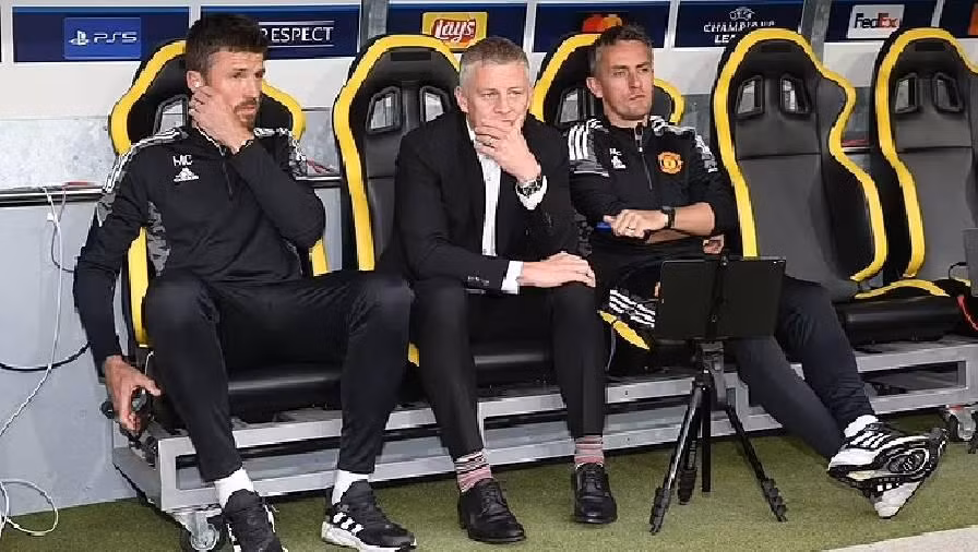 Hai cánh tay phải và cánh tay trái của Solskjaer đều rời MU Hai cánh tay phải và cánh tay trái của Solskjaer đều rời MU