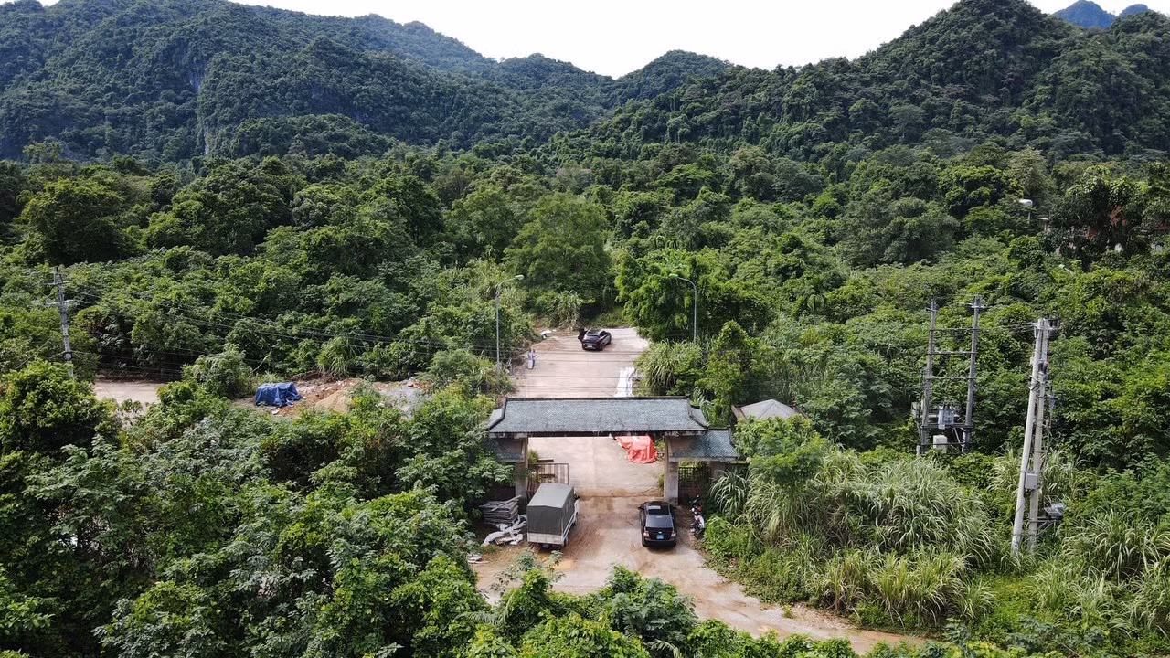 Cổng vào dự án.