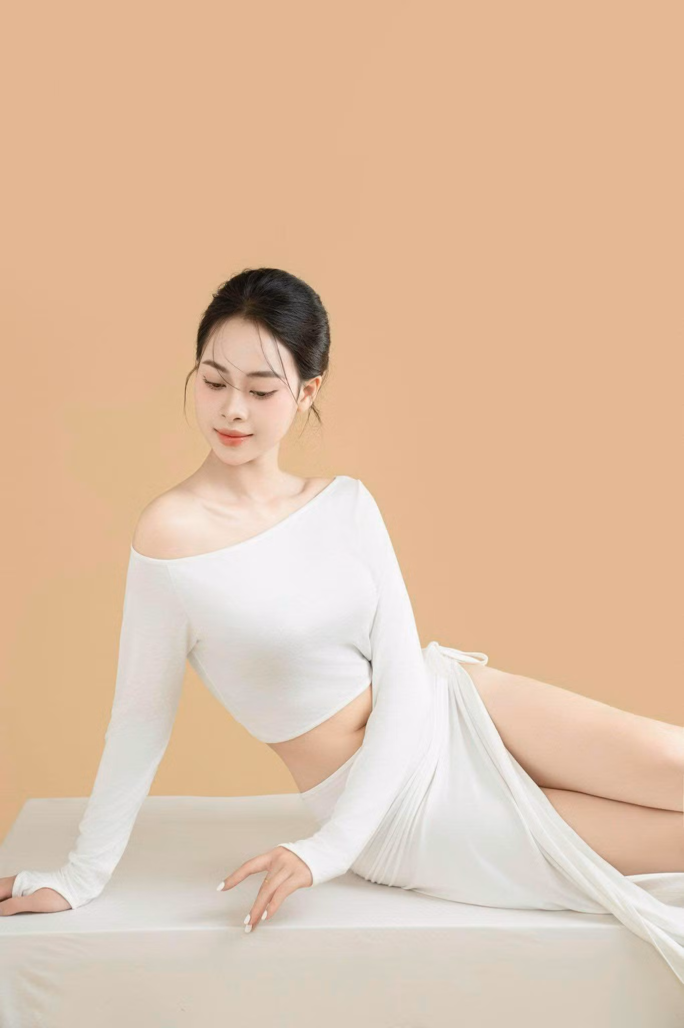 Kiều Trinh cho biết ban đầu gia đình cô không ủng hộ thi sắc đẹp vì nghĩ rằng cô không có chiều cao vượt trội như các bạn. Tuy nhiên chứng kiến niềm đam mê và nỗ lực của Kiều Trinh, gia đình đã dần ủng hộ.