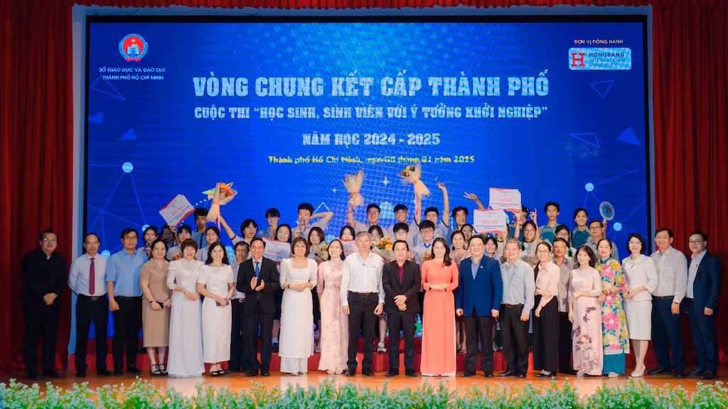 10 dự án xuất sắc nhất sẽ được chọn tham gia Cuộc thi "Học sinh, sinh viên với ý tưởng khởi nghiệp" cấp Quốc gia do Bộ GD - ĐT tổ chức.