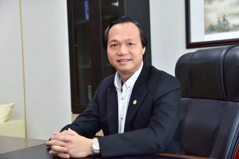 Ông Bùi Quang Anh Vũ - Tổng Giám đốc Phát Đạt - đăng ký bán sạch hơn 1,43 triệu cổ phiếu để giảm sở hữu về 0%.