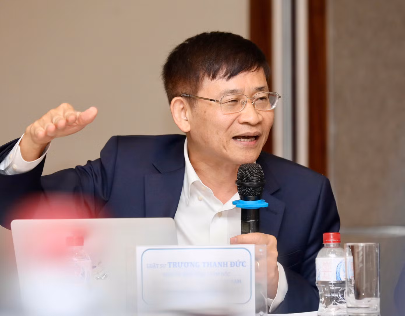 Ông Đức cho rằng, việc chuyển giao nói chung, chuyển giao bắt buộc nói riêng không đồng nghĩa với việc định đoạt quyền sở hữu.