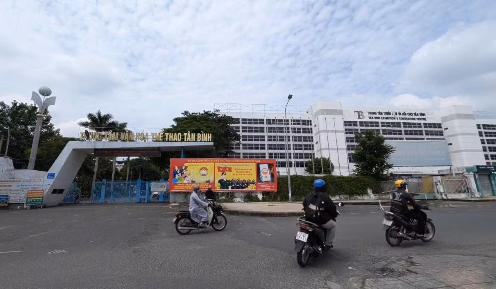 Trung tâm triển lãm và Thể dục thể thao quận Tân Bình rộng khoảng 5,1 ha sẽ trở thành TOD. Ảnh: LDO.