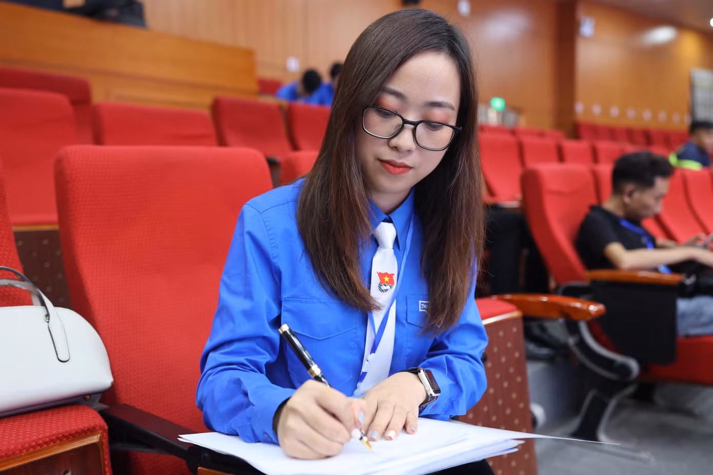 Đại biểu tham gia diễn đàn "Xây dựng hình mẫu thanh niên Bắc Giang - Khát vọng xây dựng quê hương phát triển toàn diện, đổi mới"