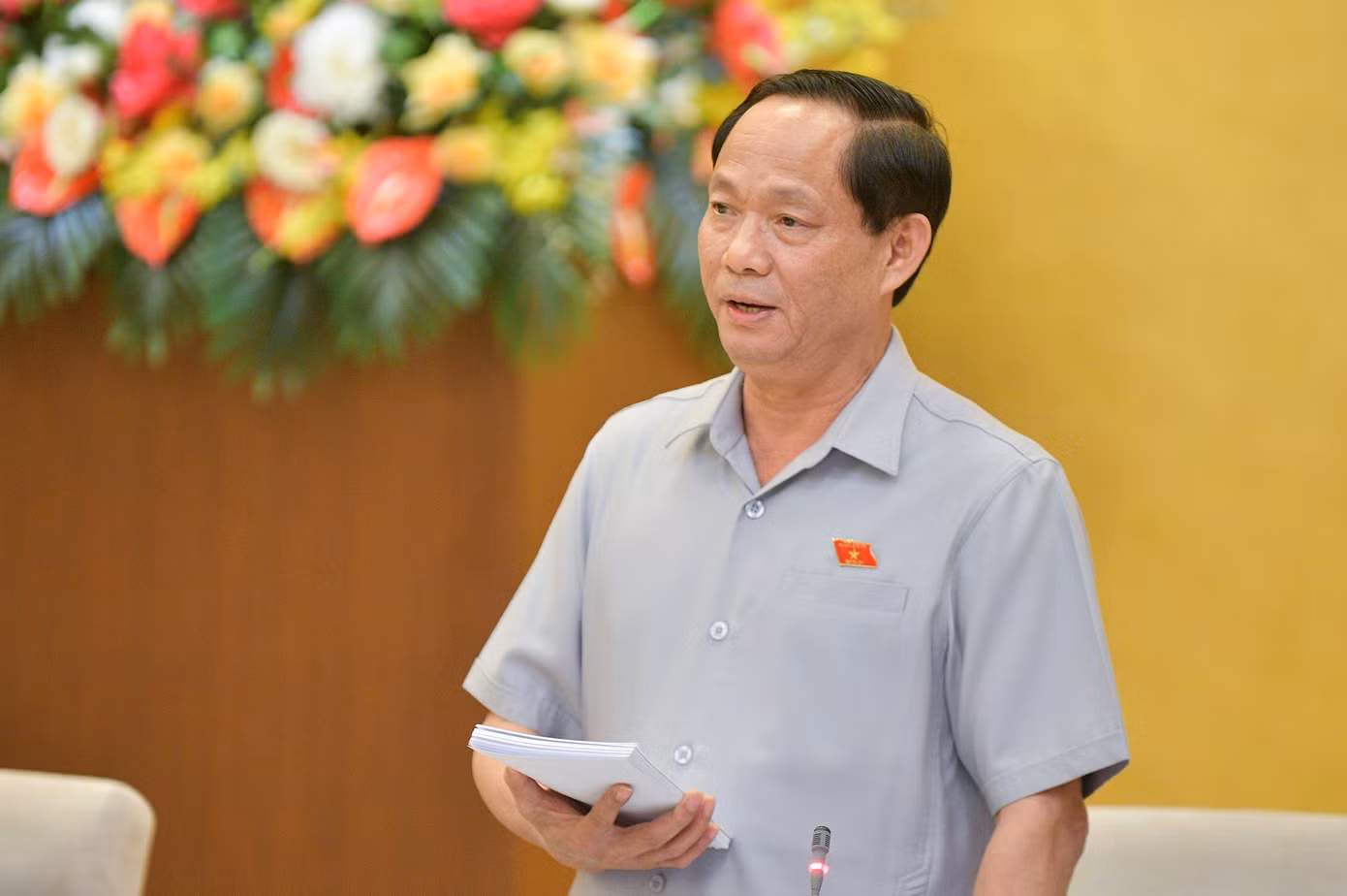 Phó Chủ tịch Quốc hội Trần Quang Phương phát biểu tại phiên họp