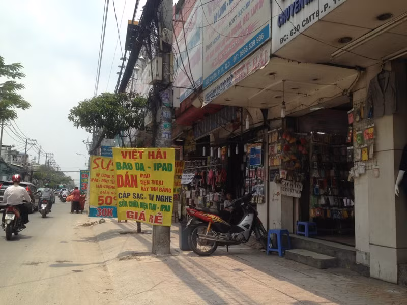 Rước 'bà hỏa' vào nhà vì sạc dự phòng giá rẻ ảnh 1