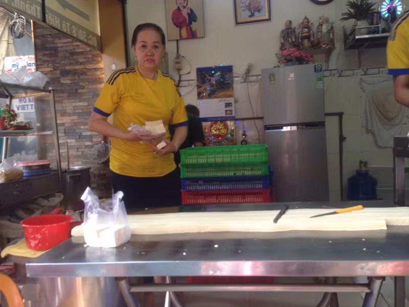 Người dân Sài Gòn đổ xô mua đồ chay cúng rằm tháng Giêng ảnh 12