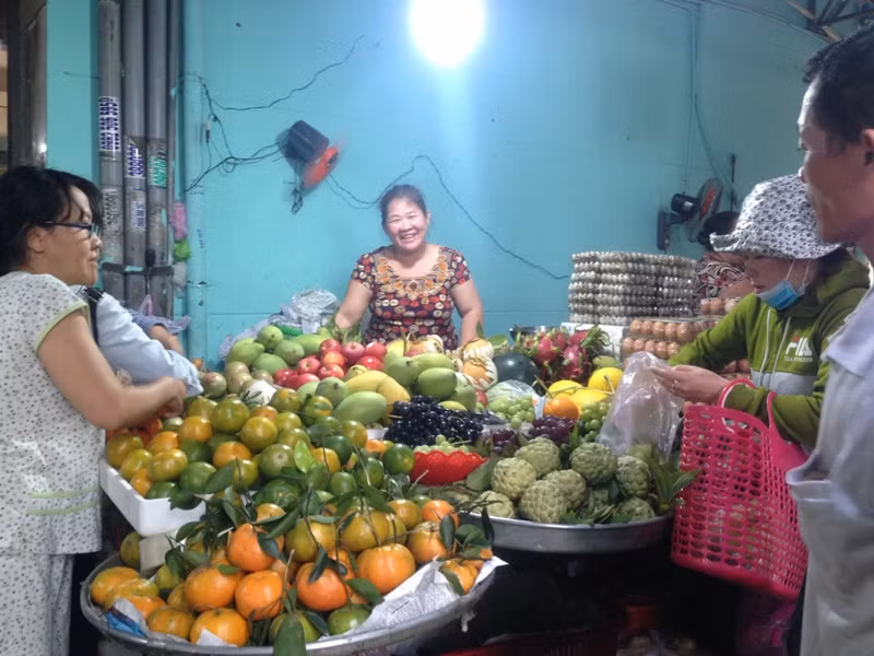 Người dân Sài Gòn đổ xô mua đồ chay cúng rằm tháng Giêng ảnh 7