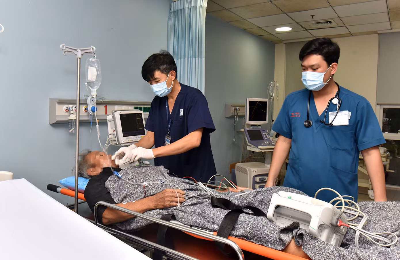 Hiện bệnh nhân đang được theo dõi, điều trị tích cực tại Bệnh viện Quân y 175