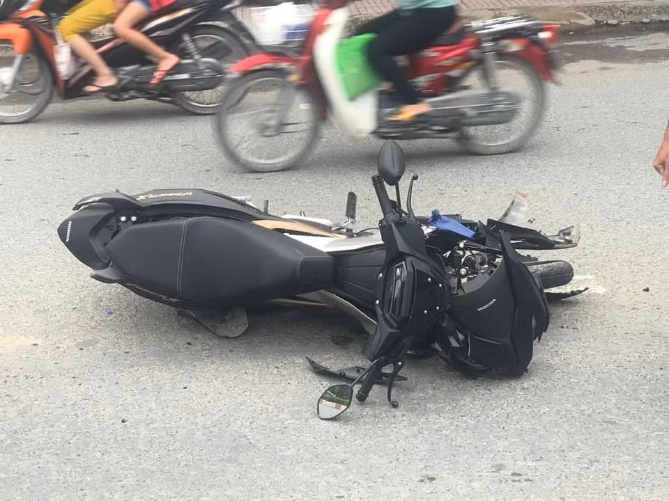 Sử dụng phanh ABS trên Honda Winner X thế nào để tránh 'xòe'? ảnh 1